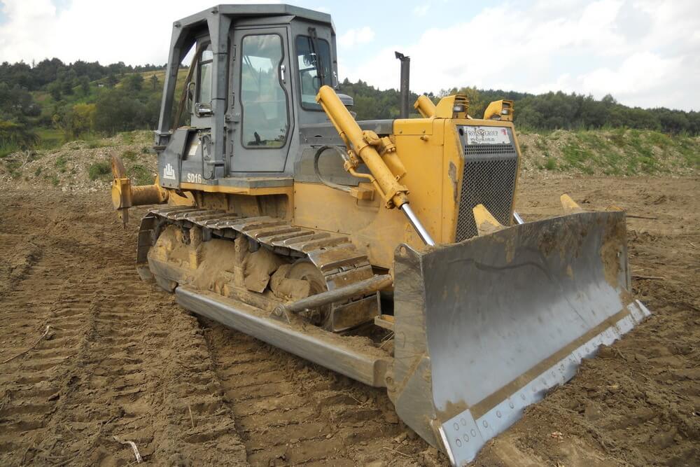 Бульдозер SHANTUI SD16